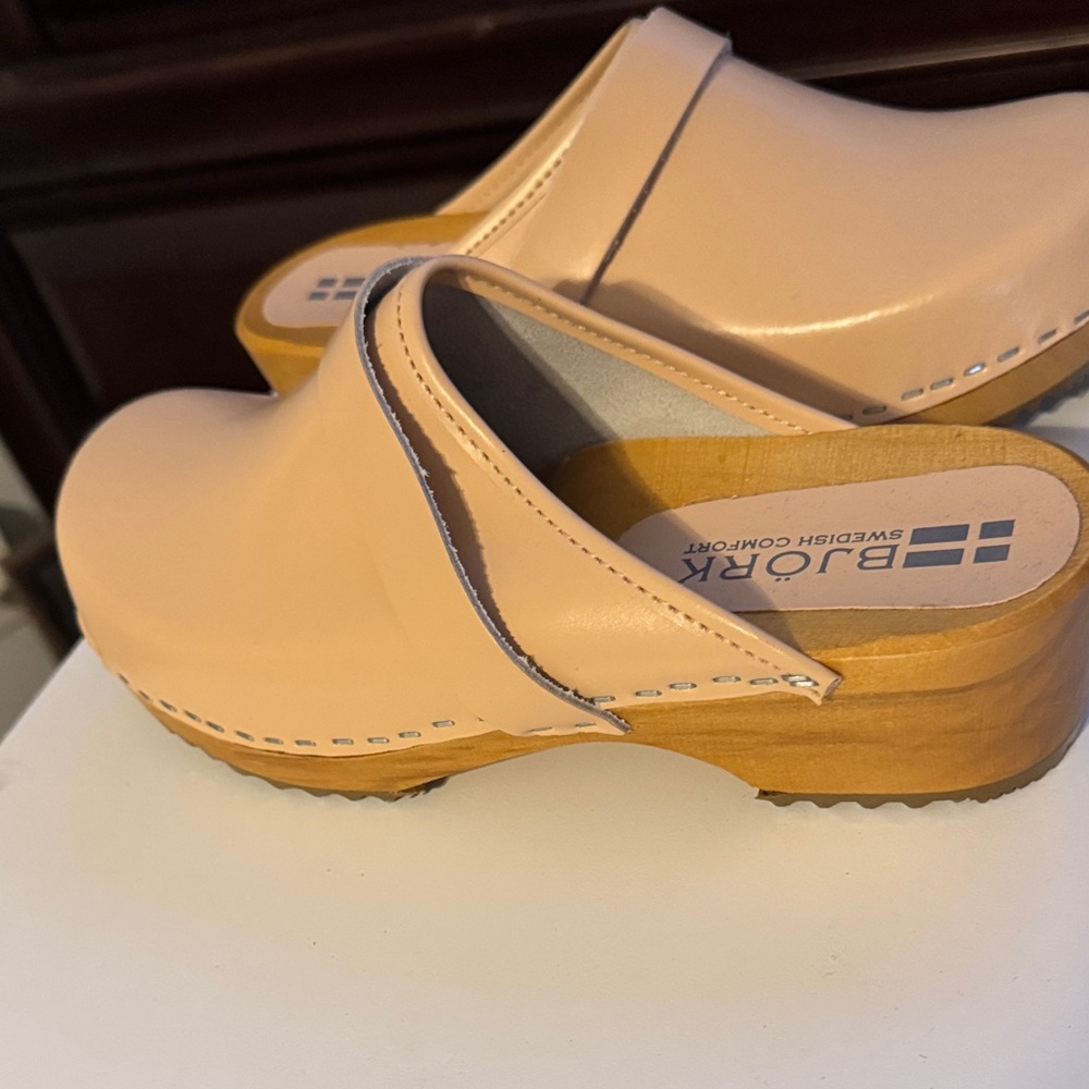 Bjork Women's Blush Mules - Picture 2 of 3